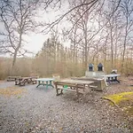 Alpehytte In Leuze For 5 Person
