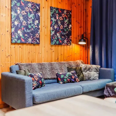 In Leuze For 5 Person شاليه