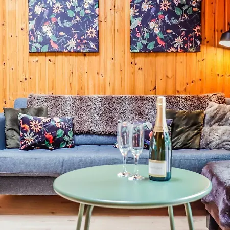 In Leuze For 5 Person * Somme-Leuze