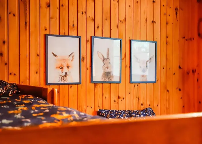 Chalet In Leuze For 5 Person