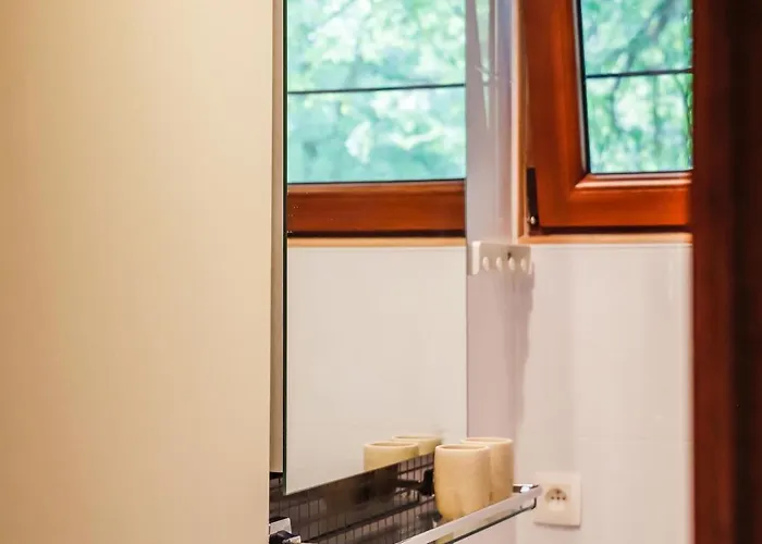 In Leuze For 5 Person Chalet Somme-Leuze