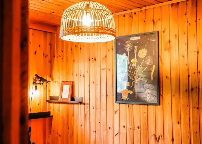 In Leuze For 5 Person *