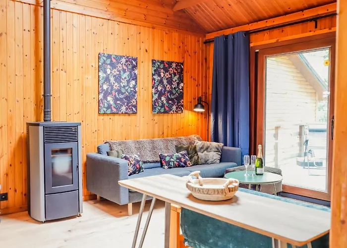 In Leuze For 5 Person Chalet Somme-Leuze